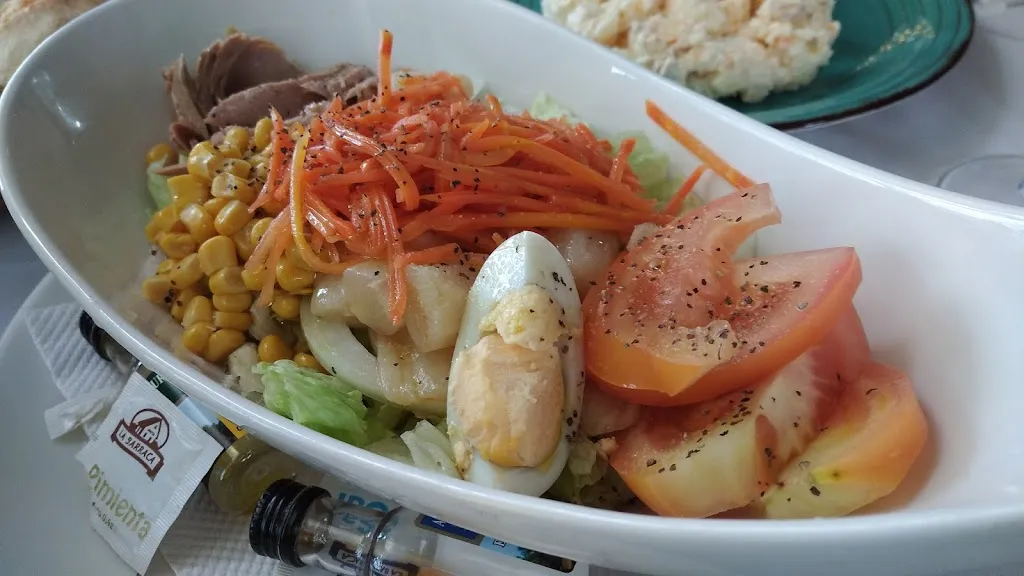 Viktor Kaposi_Restaurante Casa Manolo Fuguilla Conil ._Conil de la Frontera_review