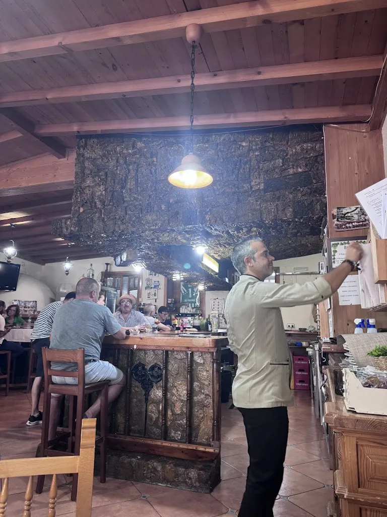 Gagandeep Jador_Restaurante Cádiz El Chico_Grazalema_review