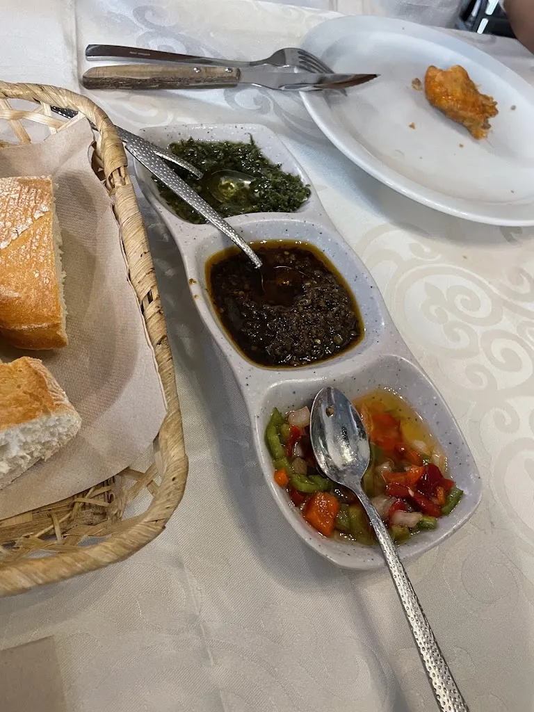 Yura Ruiz_Tanguito Parrilla_Trazo_review