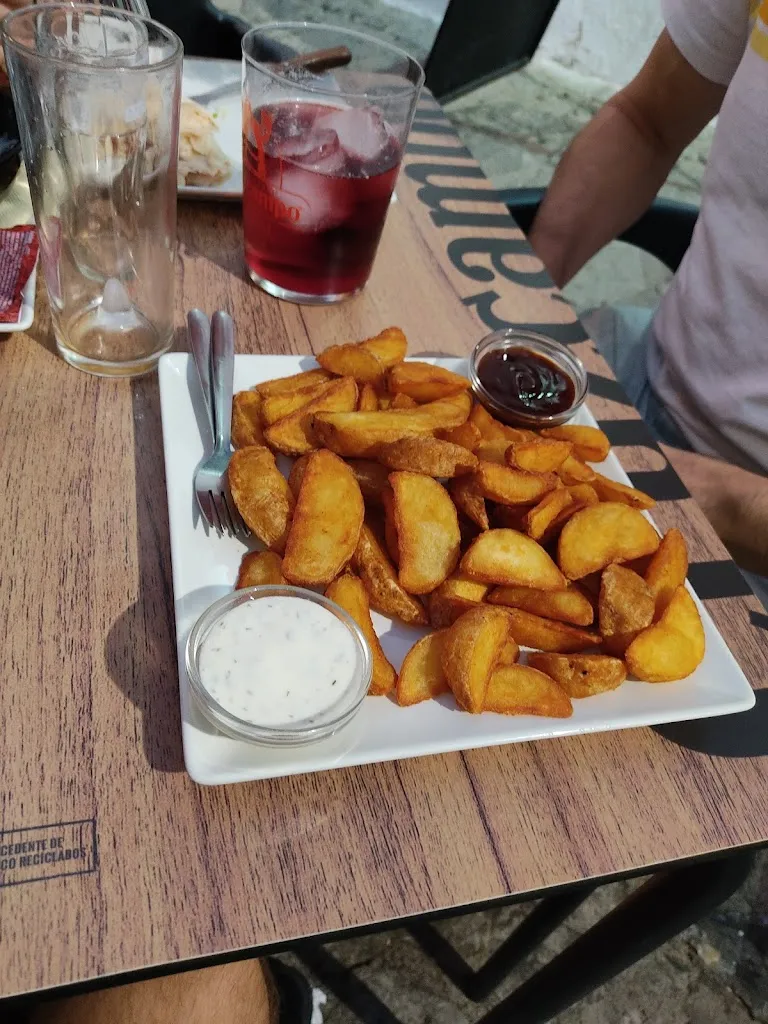 Antonio Serrano Santiago_Cafe Bar Kiboca_Grazalema_review