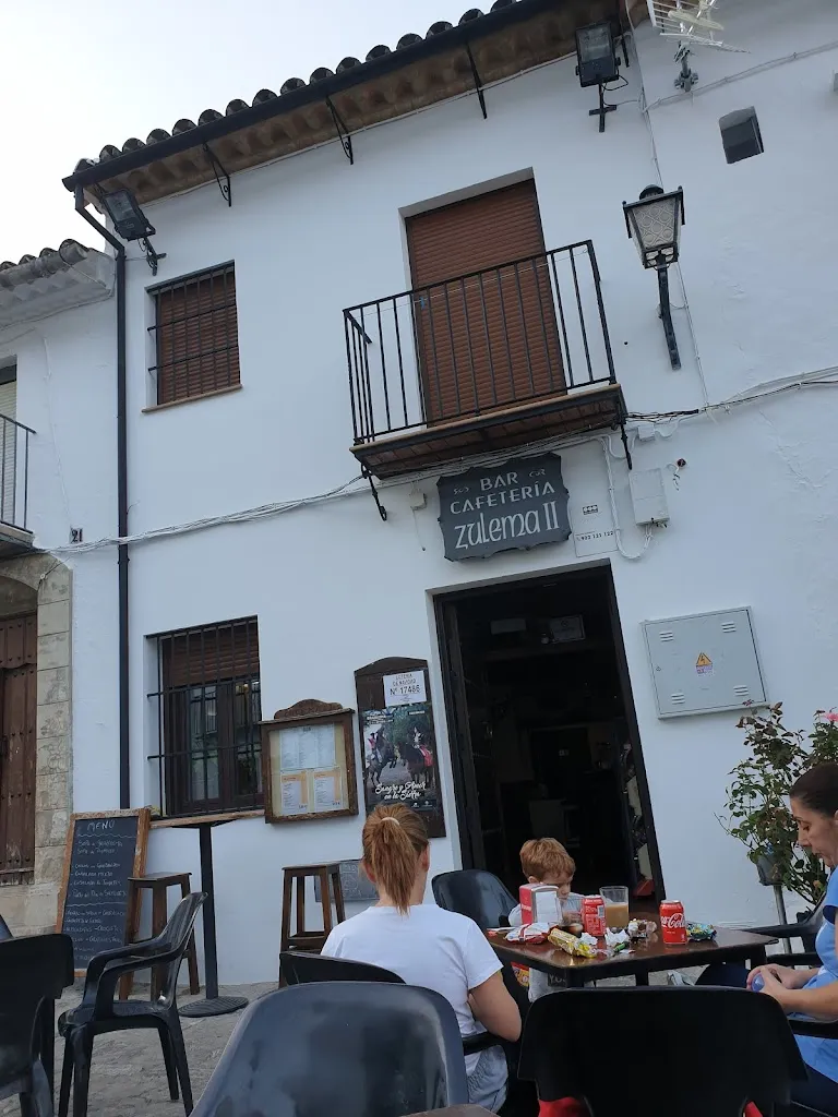 Jack Thompson_Bar Cafetería Zulema II_Grazalema_Bewertung