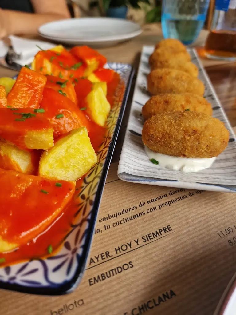 Menu_Bar La Embajada_Chiclana de la Frontera_immagine_5