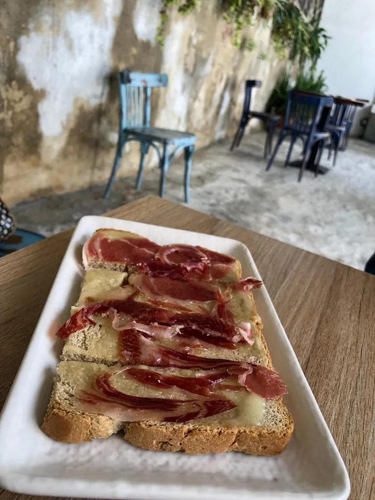 Bar La Embajada_Chiclana de la Frontera_slider_image_3