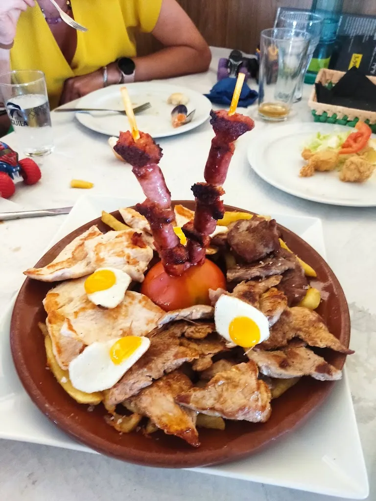 momo rn_Restaurante Rafael Todo Tapas_Chiclana de la Frontera_review