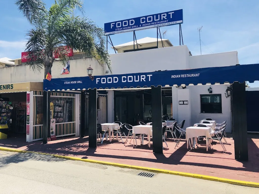 Food Court / Indian Restaurant & Pizza ristorante a Chiclana de la Frontera