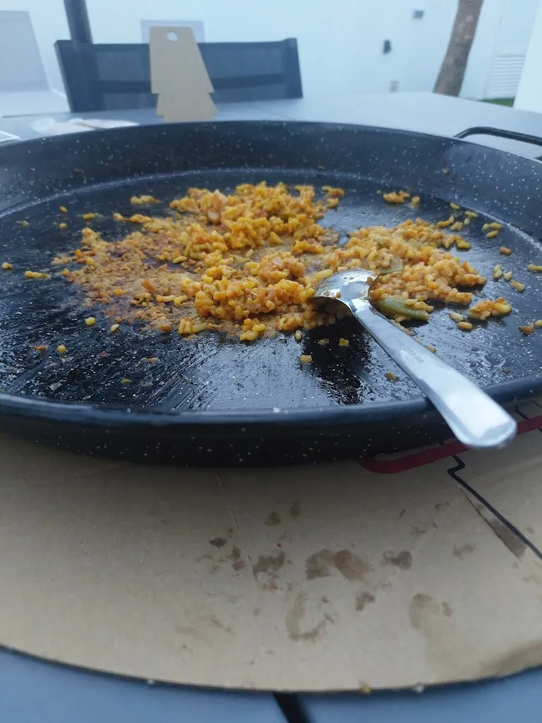 Hazel Donohue_Mis Paellas_Chiclana de la Frontera_review