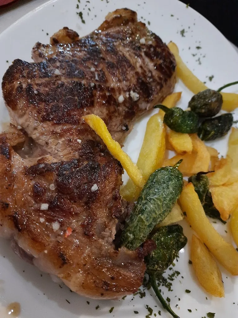 Restaurante Chacin_Trazo_slider_image_3