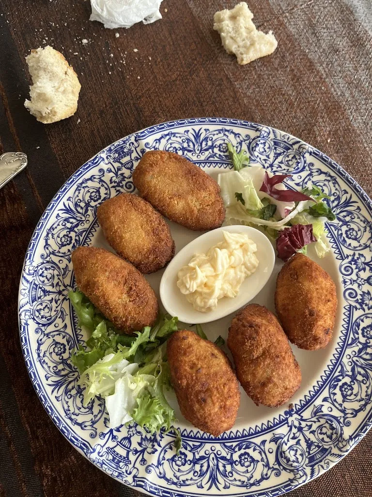 CARMEN JURADO REINADO_Peña Gastronómica y Vinícola El Berrueco_Medina-Sidonia_review