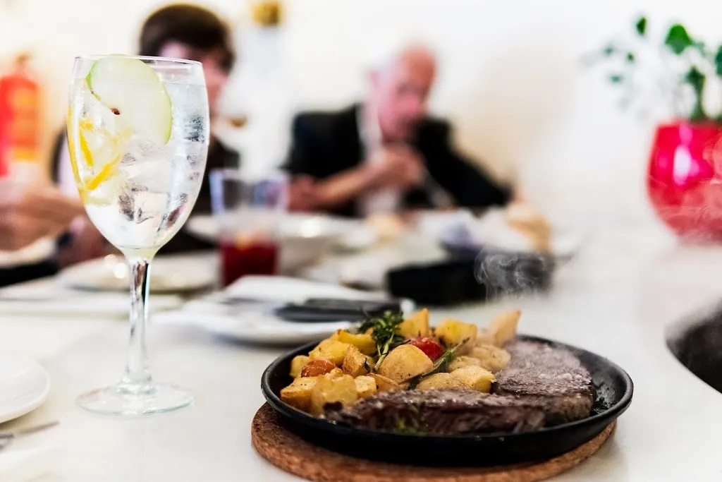 Restaurante Bodebar_Línea de la Concepción La_slider_image_3