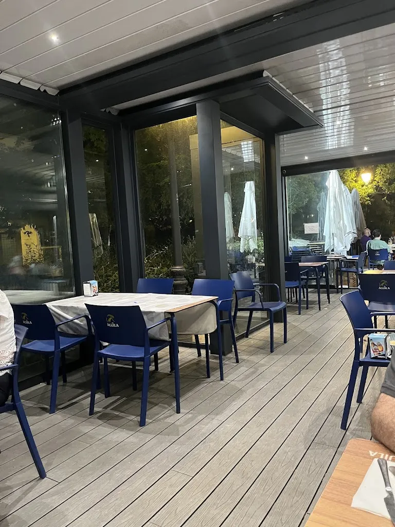 Anitsirc Amolap Zeñabi_Restaurante La xunta_Trazo_review