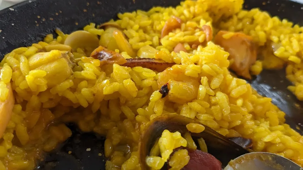 Alexander Alberto García Van der Westen_Bar restaurante Las Cañas_Línea de la Concepción La_review