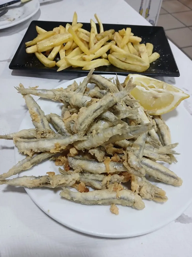 Dave Surge0n_Bar Salas_Línea de la Concepción La_review