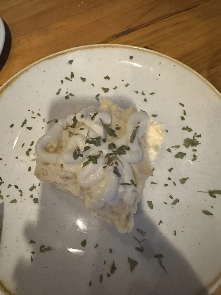 Louise Saint_Restaurante El Rincón de Juan_Línea de la Concepción La_review