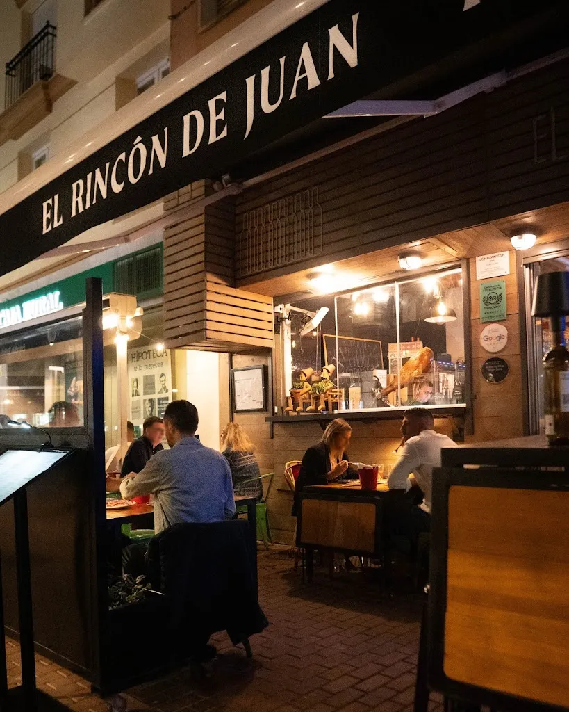 Restaurante El Rincón de Juan restaurant in Línea de la Concepción La
