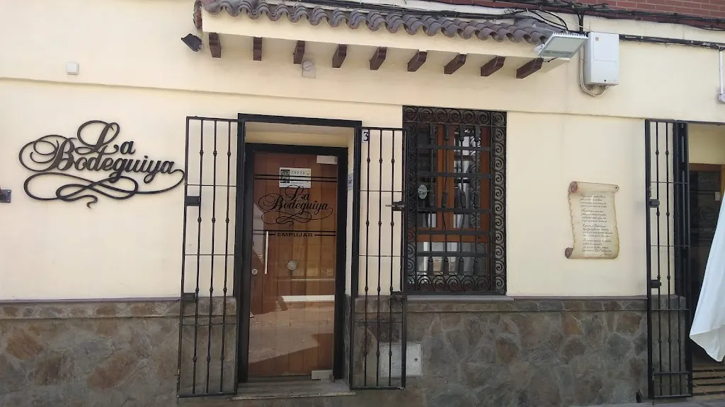 La Bodeguiya restaurant in Línea de la Concepción La