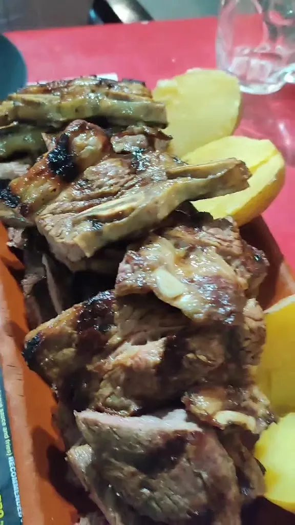 Restaurante de Carnes Hacienda Patagonica_Línea de la Concepción La_slider_image_2