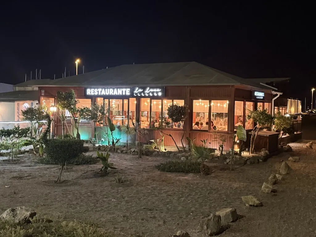 Abdullah Beydoun_Chiringuito Luna_Línea de la Concepción La_review