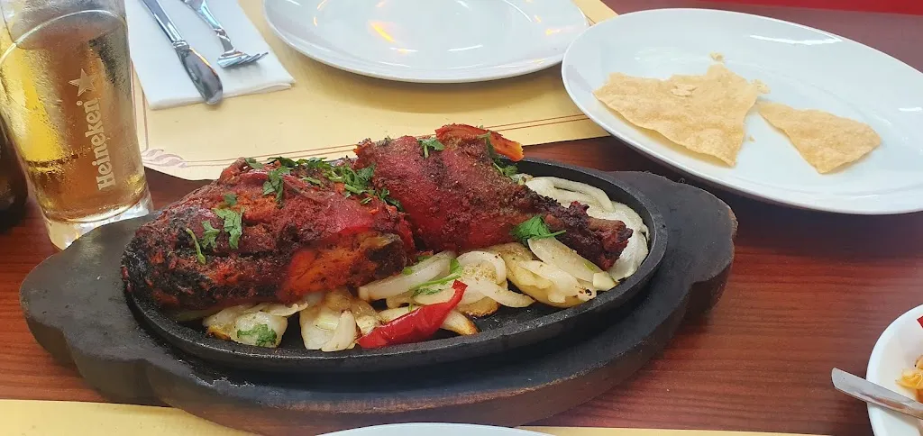 Dave Robertson_La Nueva Indian Grill_Línea de la Concepción La_review