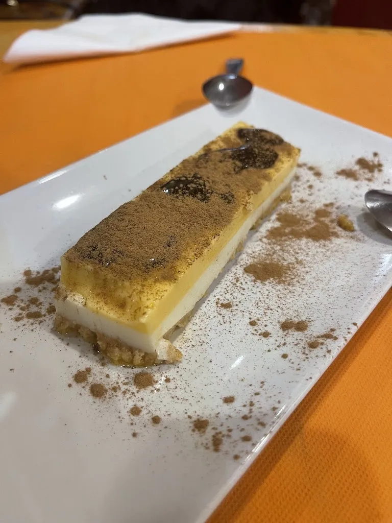 Gabor Lehr_Meson Albero_Línea de la Concepción La_review