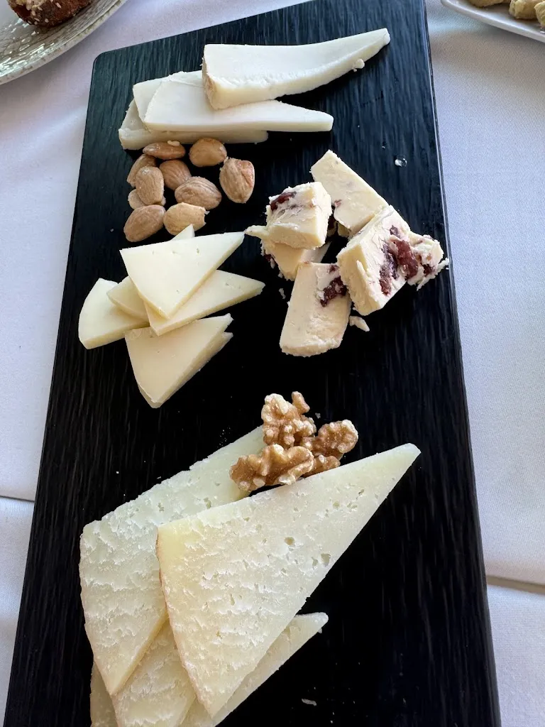 Menu_West Restaurant_Línea de la Concepción La_image_6