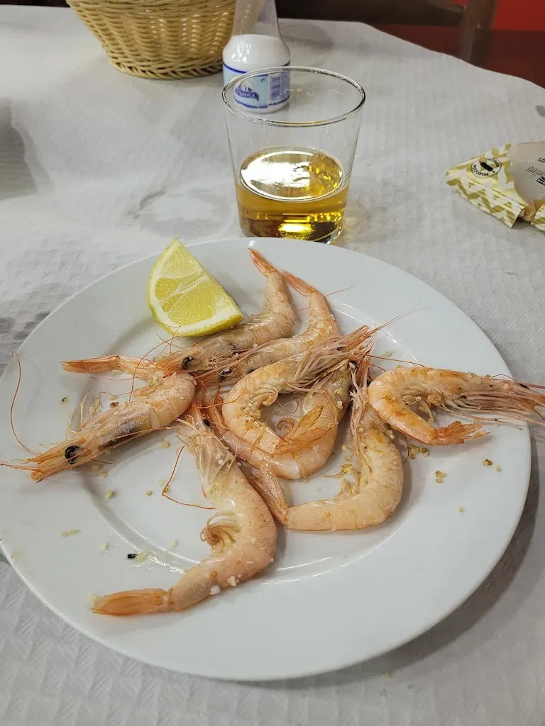 Vincenzo N_Nuevo Hermanos Tomilleros_Línea de la Concepción La_review