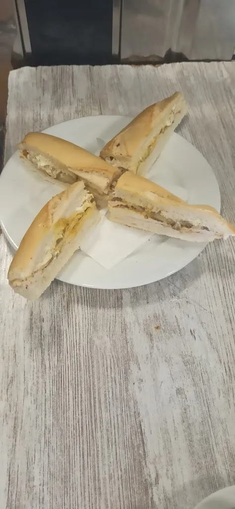 Menu_Bar Francis_Línea de la Concepción La_image_2