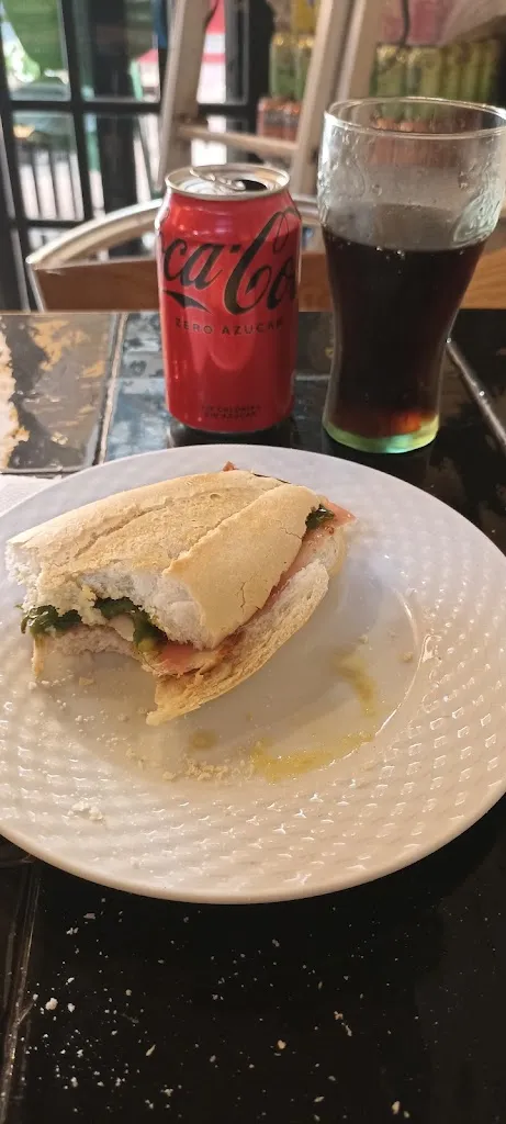 Menu_Bar Francis_Línea de la Concepción La_image_4