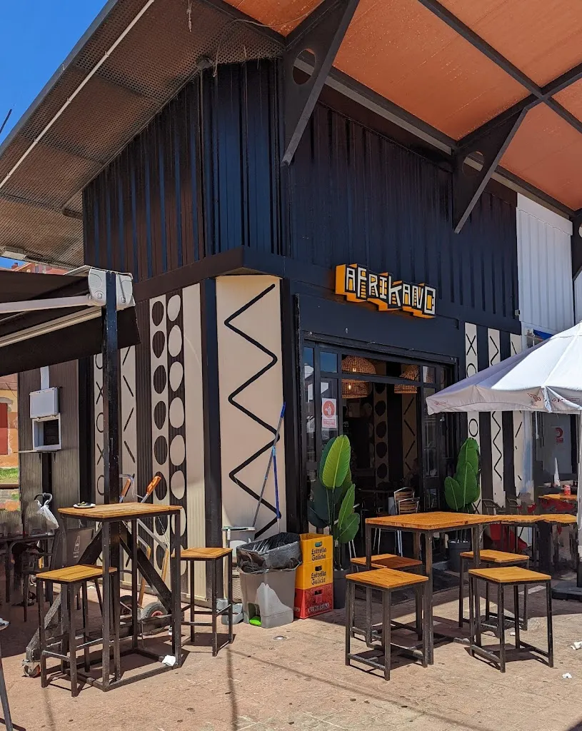 Bar Francis restaurant in Línea de la Concepción La