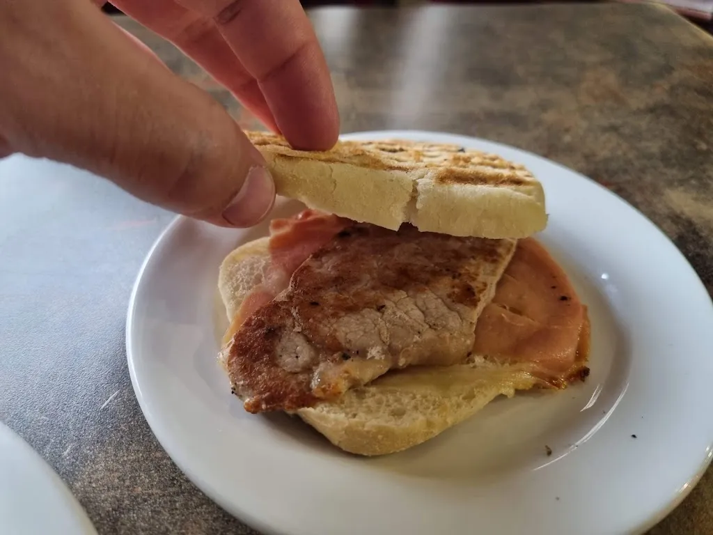 Karmo_Meson La Serrana_Línea de la Concepción La_review