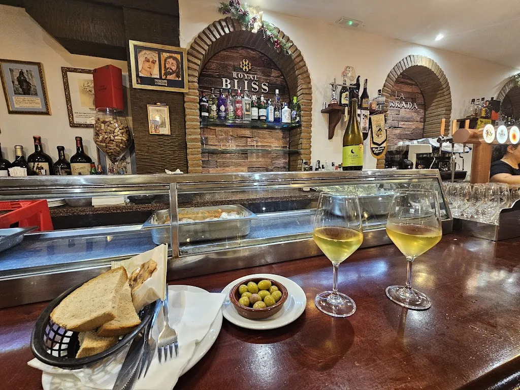 Meson La Serrana_Línea de la Concepción La_slider_image_3