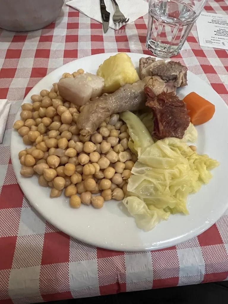 Carlos L.M_El Cruce_Trazo_review