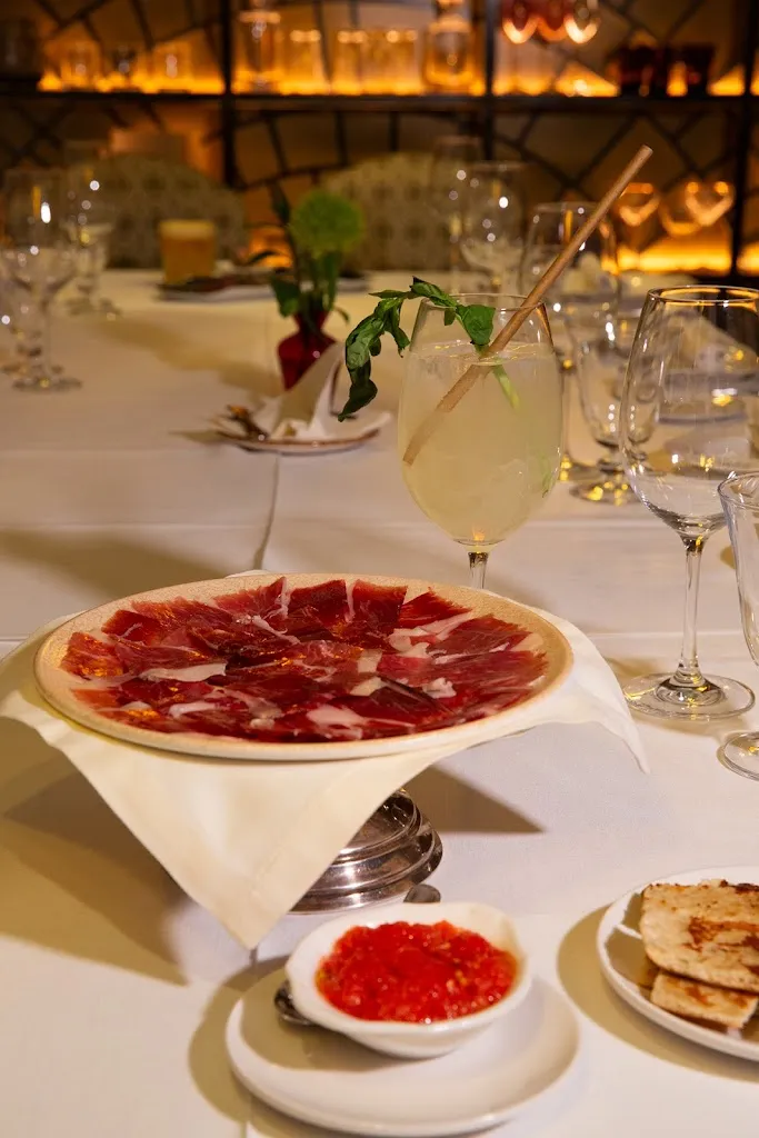 ·l S3CR3TO Madrid_Ares_slider_image_3