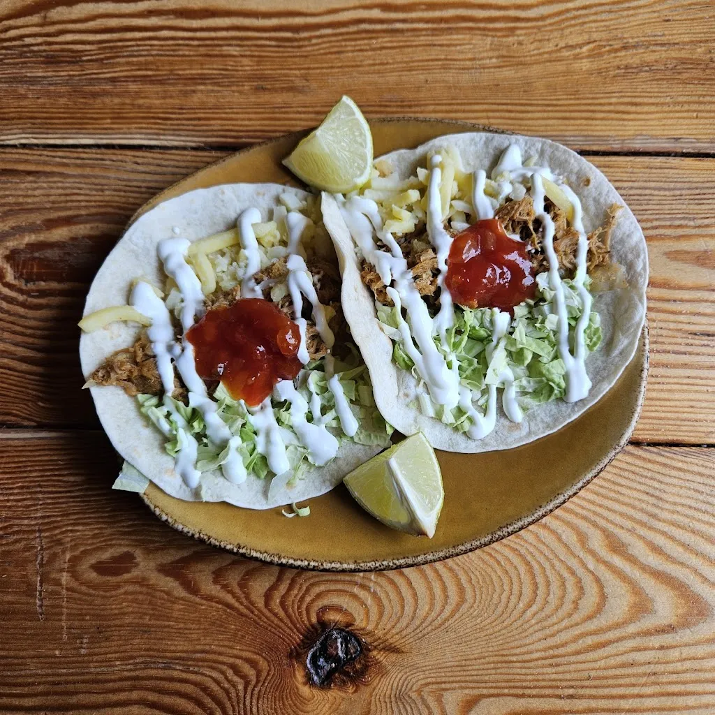 Darryl James Pereira_Chiguagua CASA FELIZ_Jerez de la Frontera_review