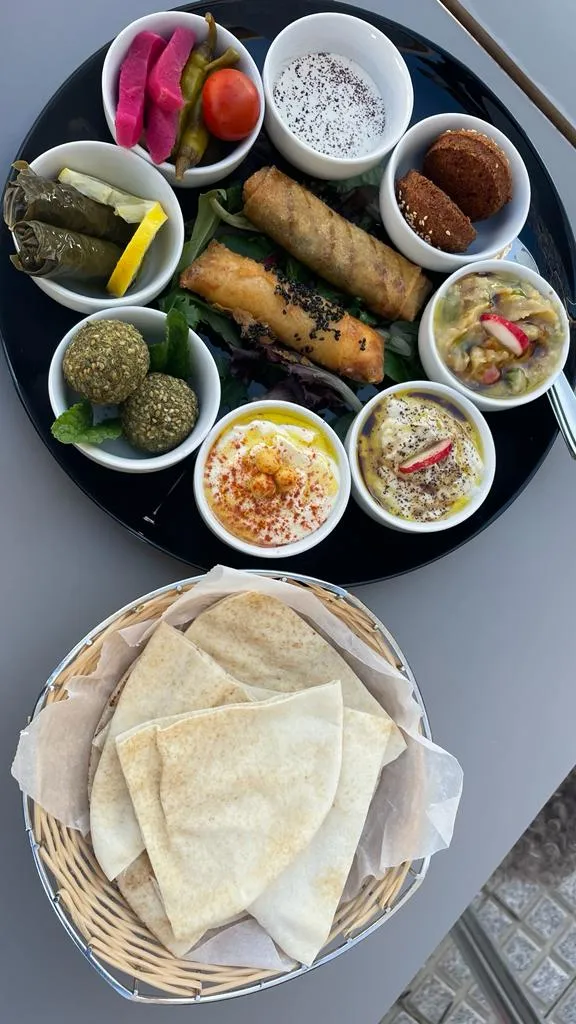 Menu_Restaurante Hola Beirut_Jerez de la Frontera_image_6