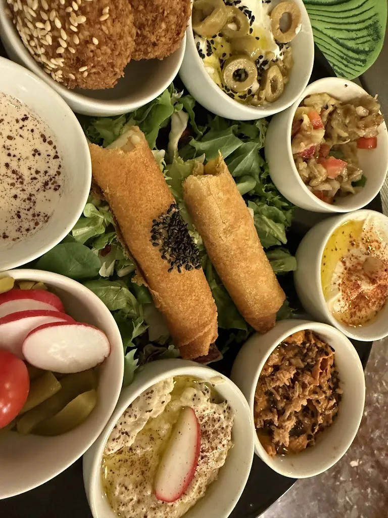 denisa rafalowski_Restaurante Hola Beirut_Jerez de la Frontera_review