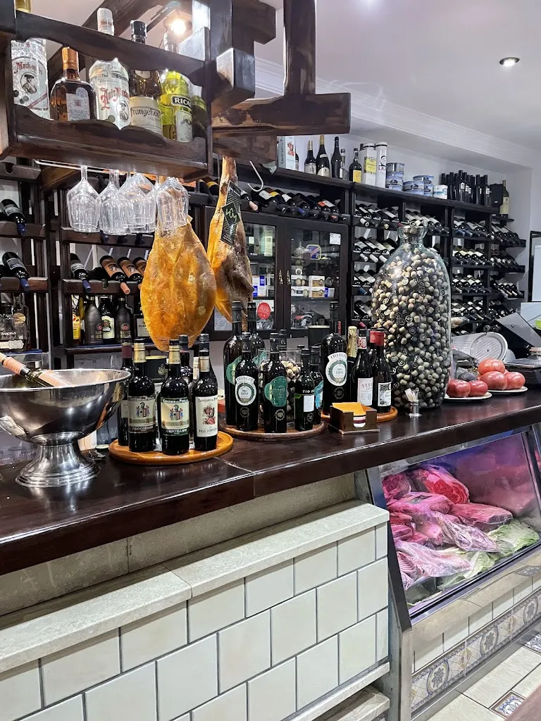 Kim B._Restaurante Caicos_Prado del Rey_review