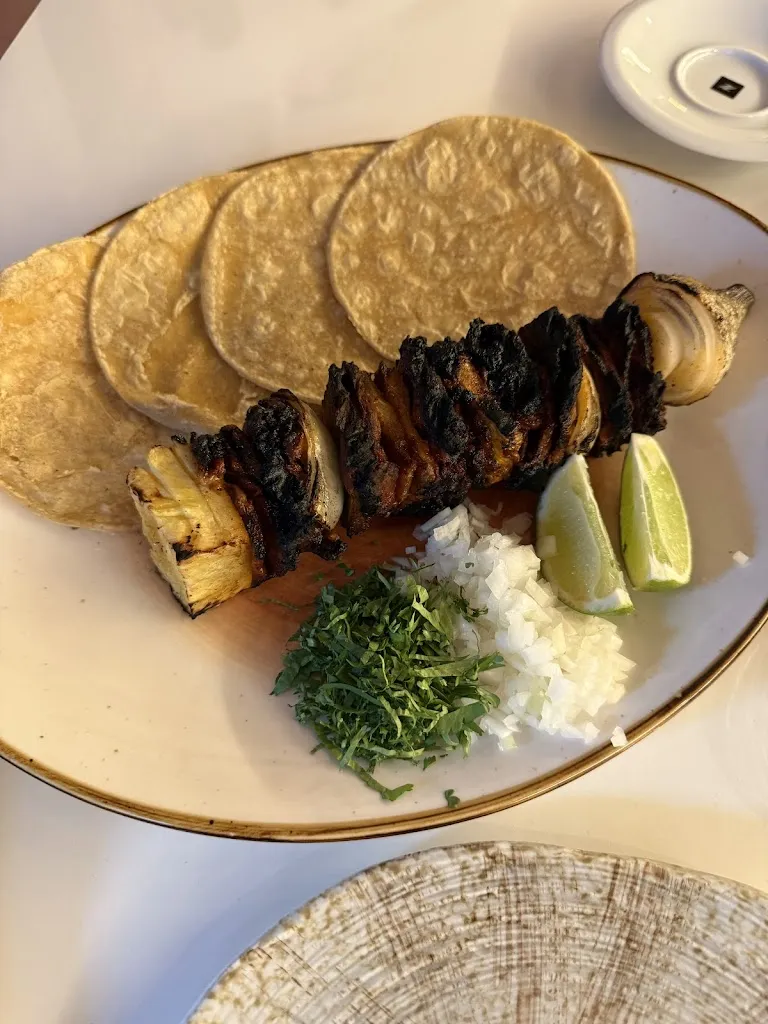 Jose Nodal_Órale Un Pedacito_Trazo_recensione