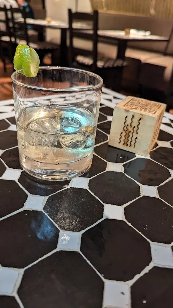 jornt e_Órale Un Pedacito_Trazo_recensione