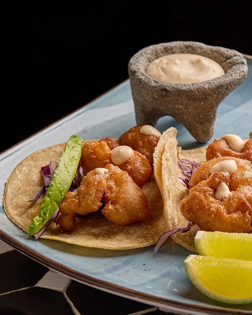 Órale Un Pedacito_Trazo_slider_image_3