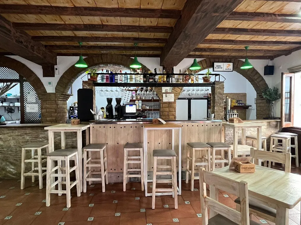 BAR EL CHOZO restaurant in Prado del Rey