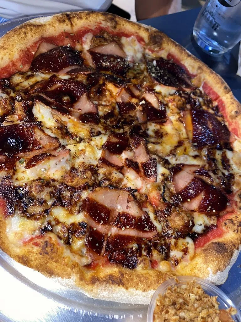 Gallo D´Oro Pizza & Burgers_Prado del Rey_slider_image_3