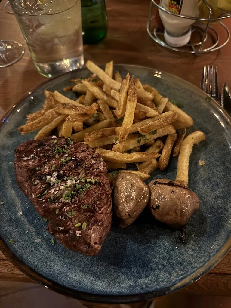 Manuela Matran_Lamucca de Prado_Prado del Rey_review