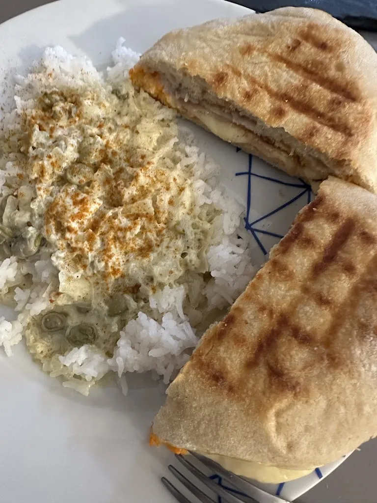 Nikos Vlassis_Quesería María_Olvera_review