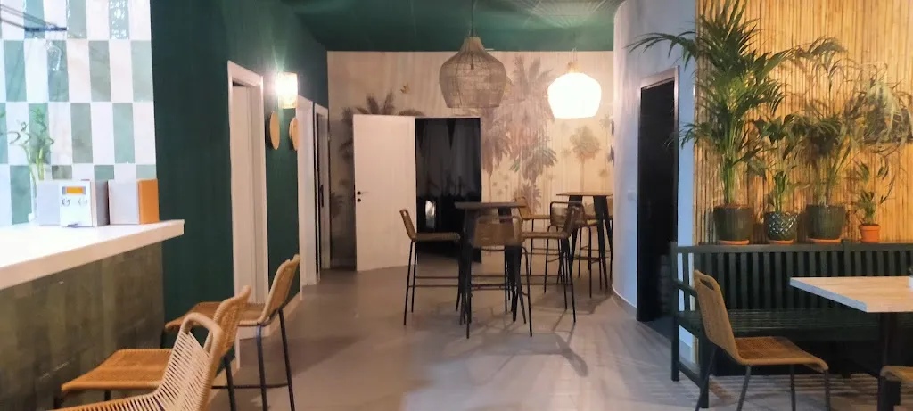 El jardin Bar-Restaurante_Olvera_slider_image_1