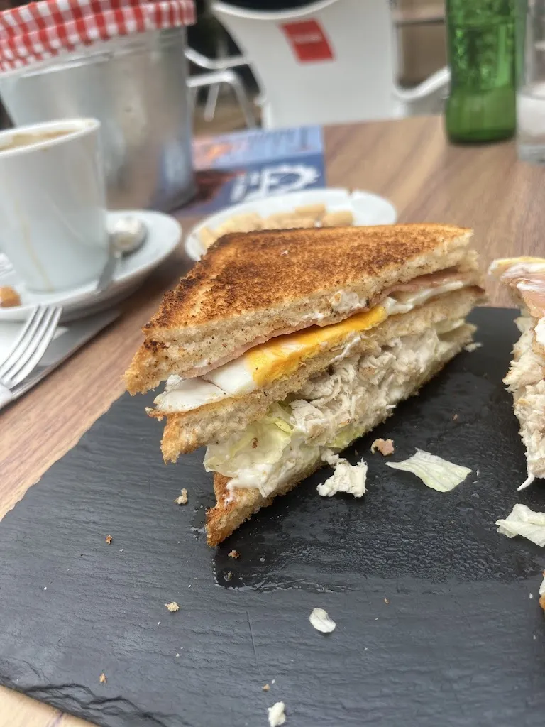 Diane Leddy_Bar La Noria_Olvera_review