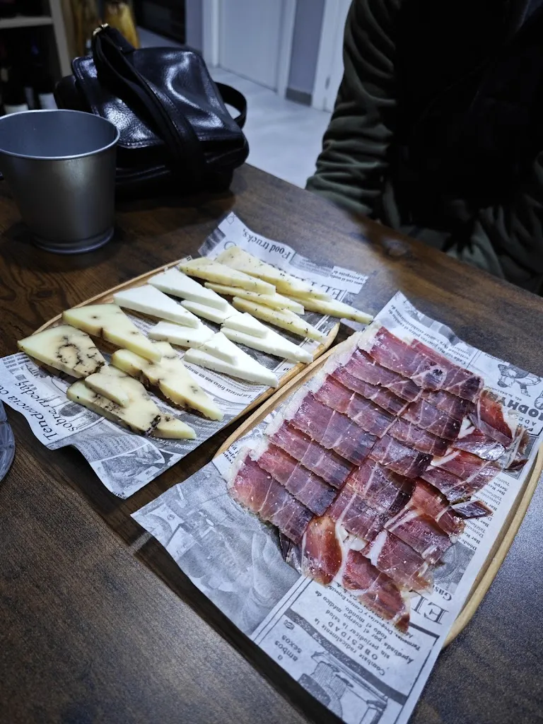 L J_La Alacena de La Gloria_Olvera_review