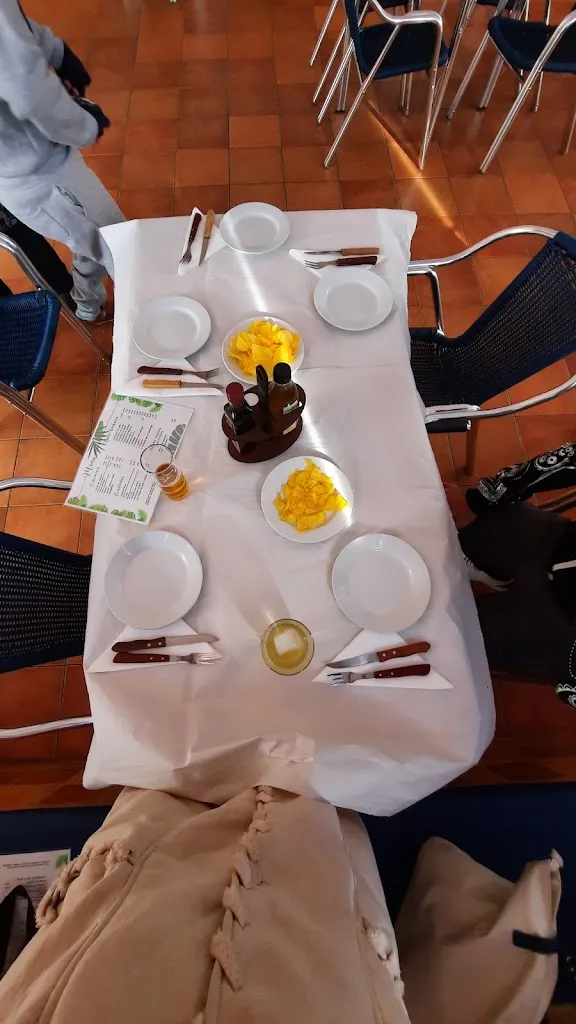 Azucena Atienza Guerrero_Bar Restaurante la Piscina_Olvera_review