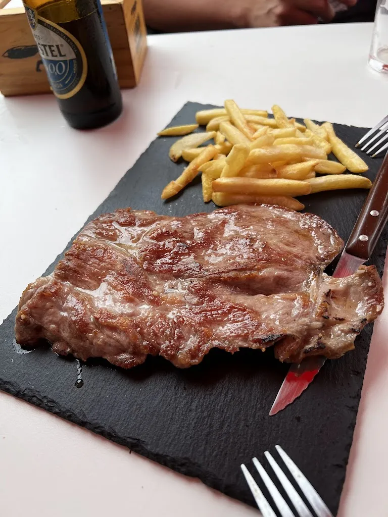 F P_Bar Miguel_Puerto Serrano_review