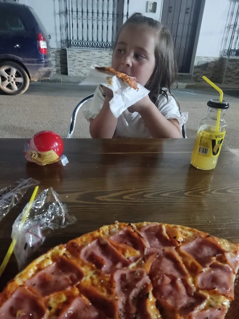 Menu_Pizzeria Ezequiel_Puerto Serrano_immagine_5