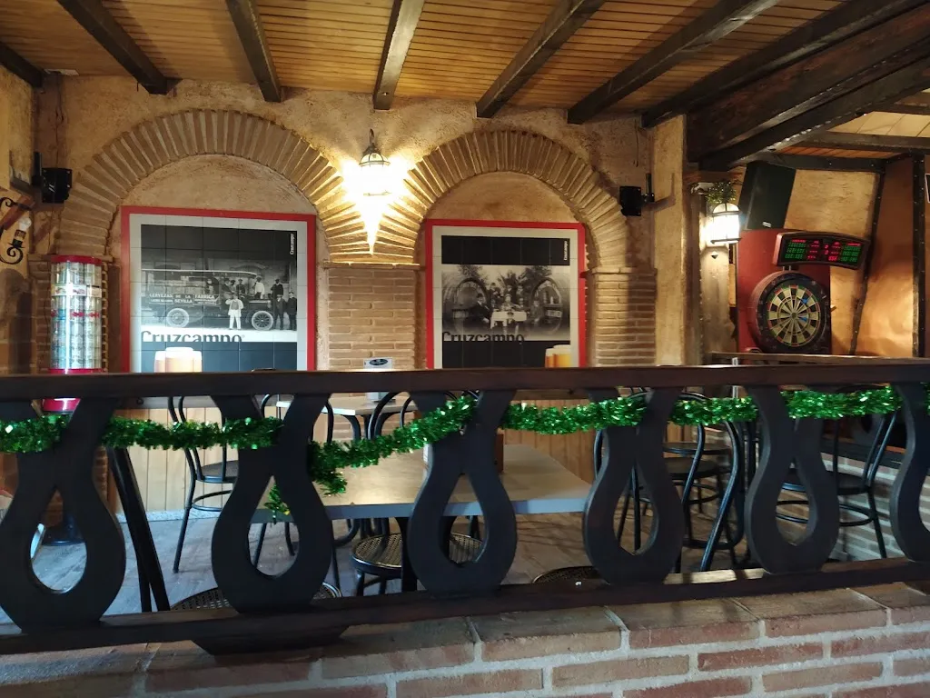 Café amos pub_Puerto Serrano_slider_image_3